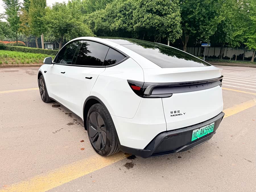 Model Y 2026 Rear Wheel Drive - zdjęcie 8