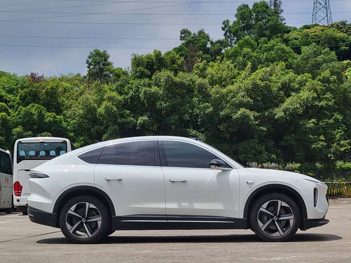 NIO EC6 2024 75kWh - zdjęcie 18