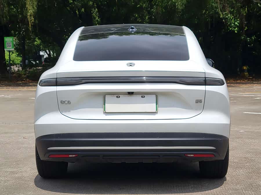NIO EC6 2024 75kWh - zdjęcie 7