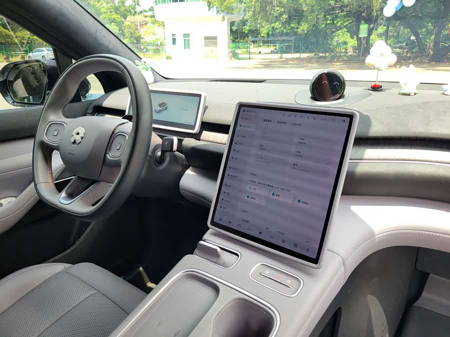 NIO EC6 2024 75kWh - zdjęcie 9