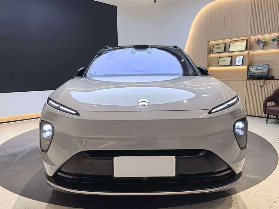 NIO ES8 2024 75kWh - zdjęcie 2