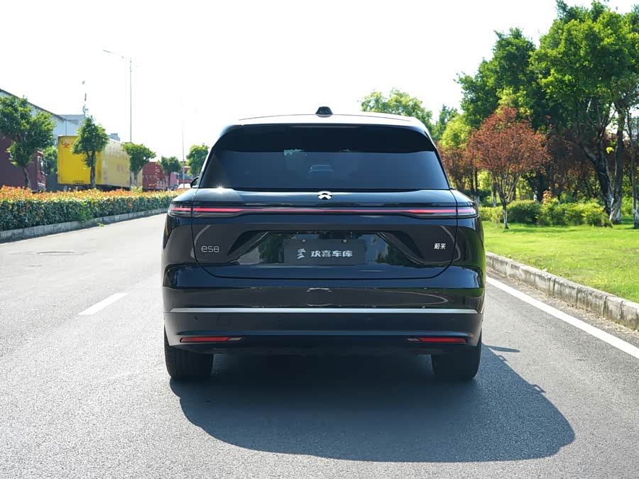 NIO ES8 2024 75kWh - zdjęcie 5