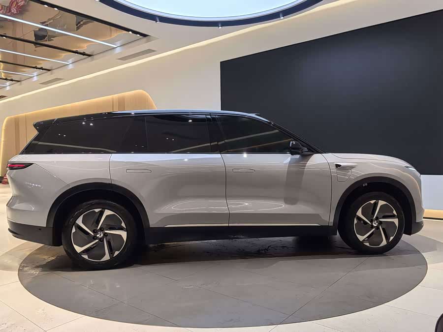 NIO ES8 2024 75kWh - zdjęcie 8