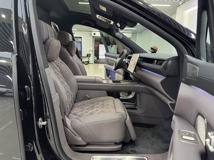 NIO ES8 2026 6-Seater Executive Luxury - zdjęcie 11