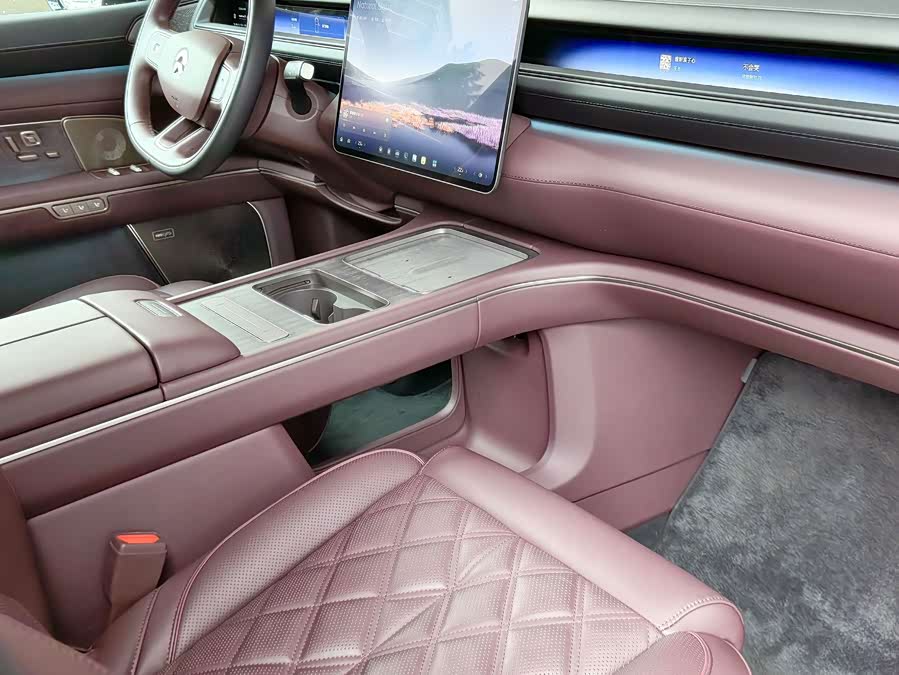 NIO ES8 2026 Six-seat Executive Signature Edition - zdjęcie 12