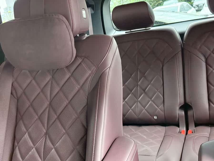 NIO ES8 2026 Six-seat Executive Signature Edition - zdjęcie 10