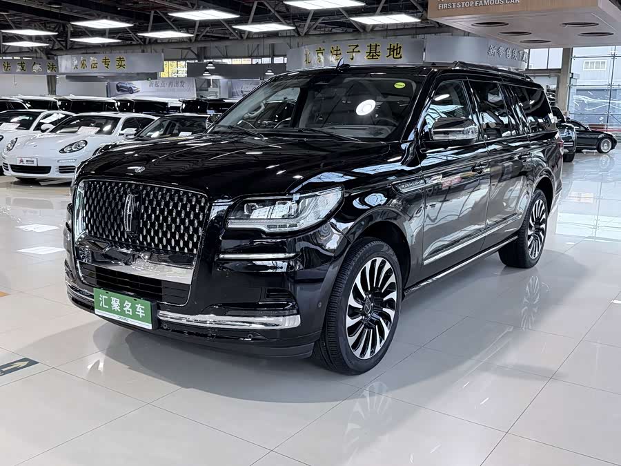 Navigator 2022 3.5T Long Wheelbase President - zdjęcie 1