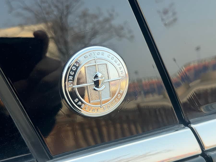 Navigator 2022 3.5T Long Wheelbase President - zdjęcie 6