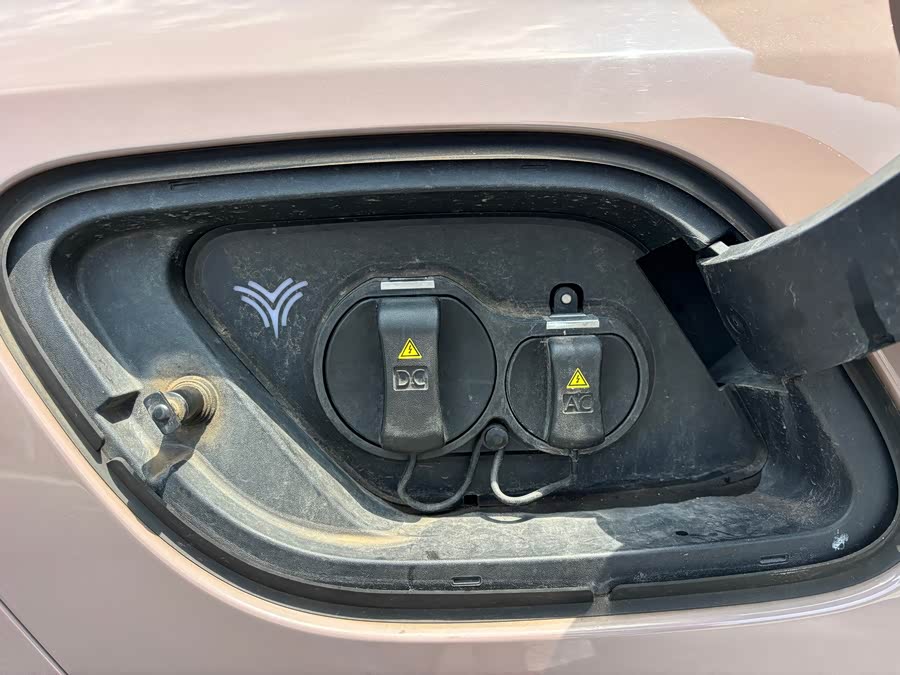 Neta S 2022 EV 715km RWD Large - zdjęcie 14