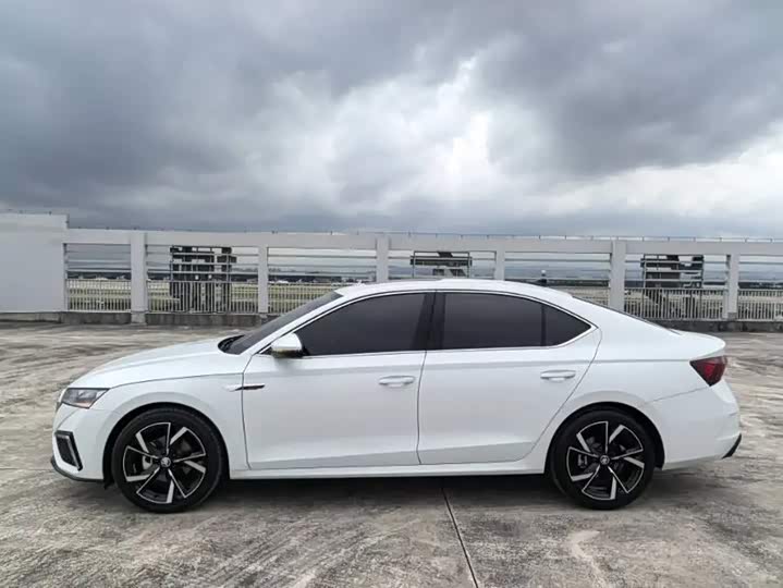Octavia 2023 Pro TSI280 Luxury - zdjęcie 11