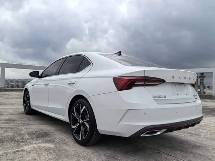 Octavia 2023 Pro TSI280 Luxury - zdjęcie 12