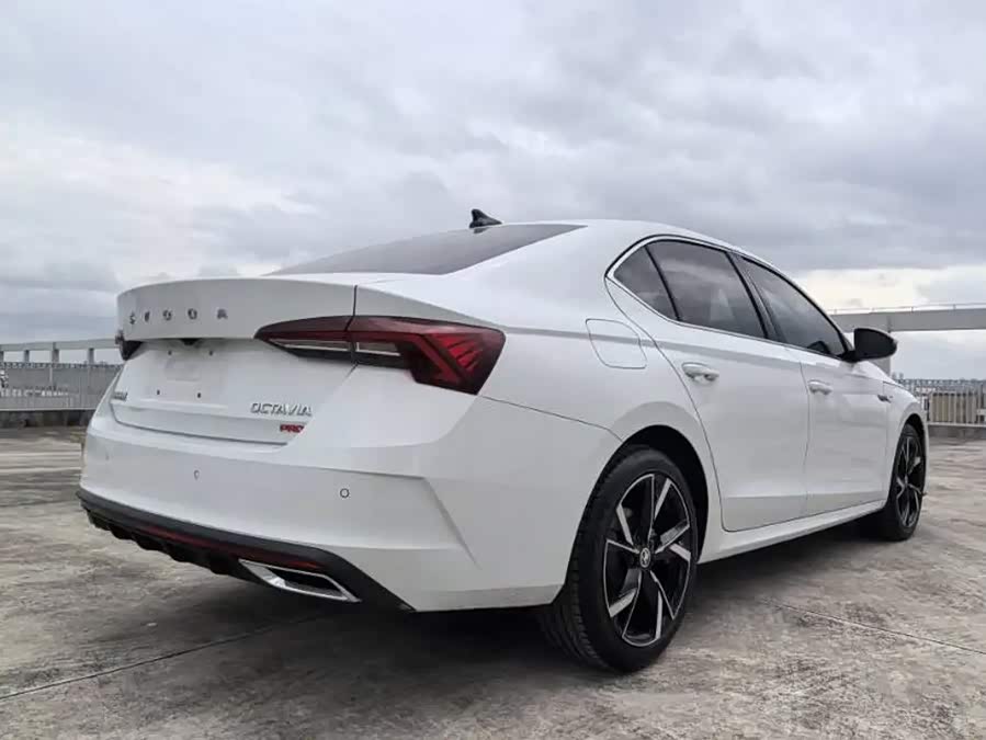 Octavia 2023 Pro TSI280 Luxury - zdjęcie 5