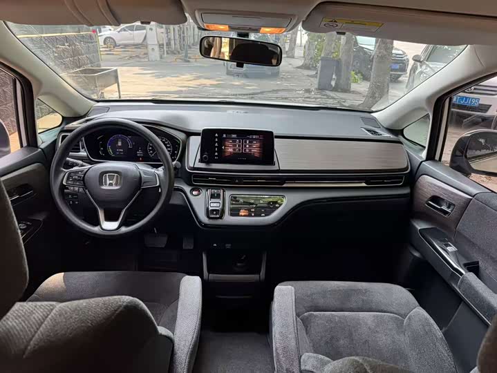 Odyssey 2024 2.0L e:HEV Sharp Enjoy Edition - zdjęcie 15