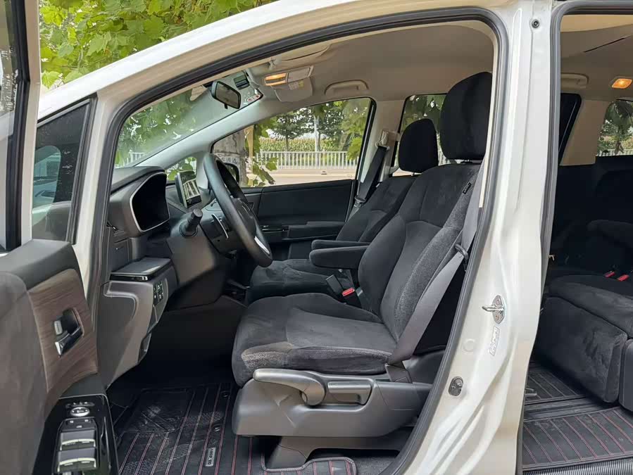 Odyssey 2024 2.0L e:HEV Sharp Enjoy Edition - zdjęcie 7