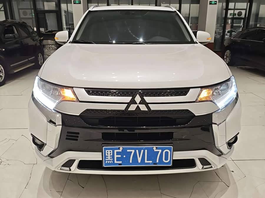 Outlander 2021 2.0L 2WD Sport Edition 5-Seater - zdjęcie 2
