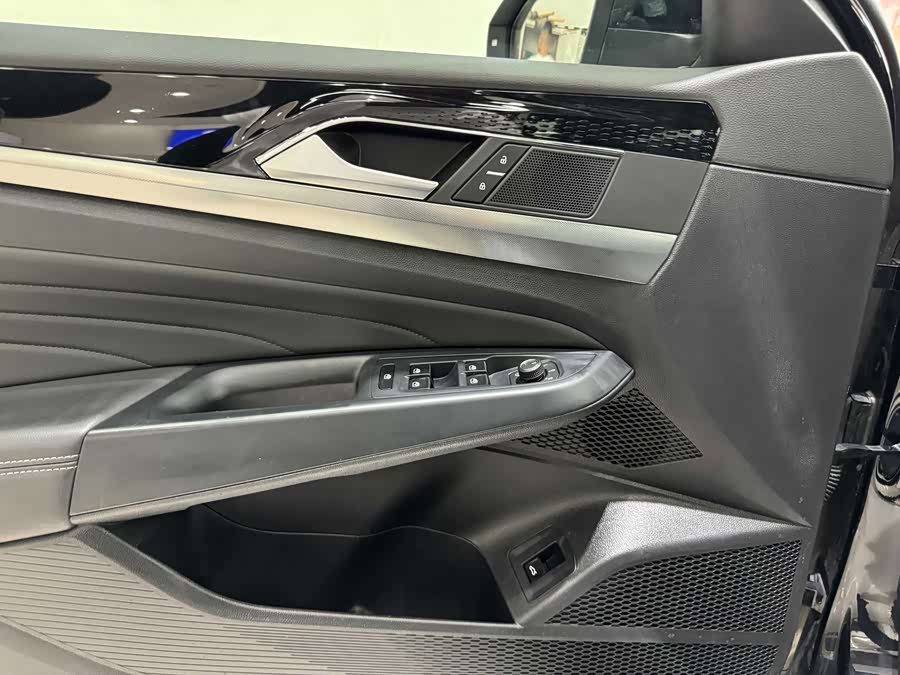 Passat 2023 330TSI Elite Edition - zdjęcie 4