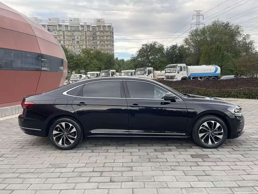 Passat 2024 280TSI Elite - zdjęcie 4