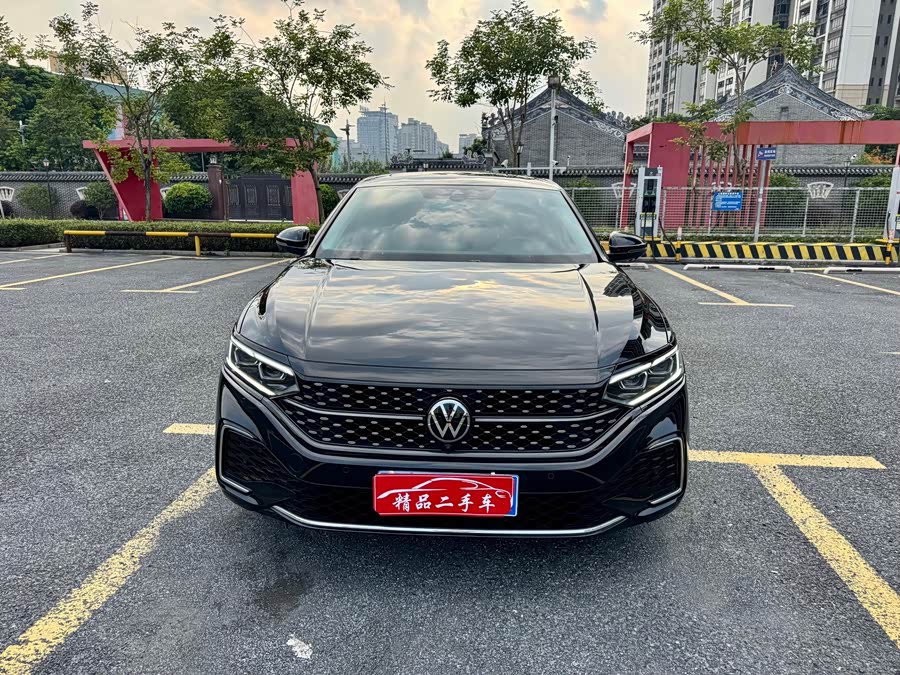 Passat 2025 380TSI Starry Dragon Edition - zdjęcie 2