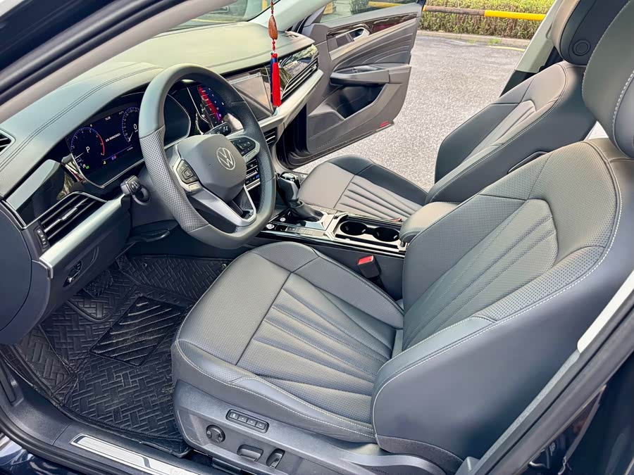 Passat 2025 380TSI Starry Dragon Edition - zdjęcie 16