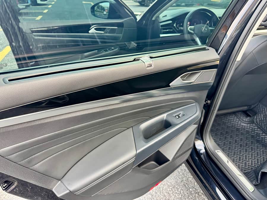 Passat 2025 380TSI Starry Dragon Edition - zdjęcie 19