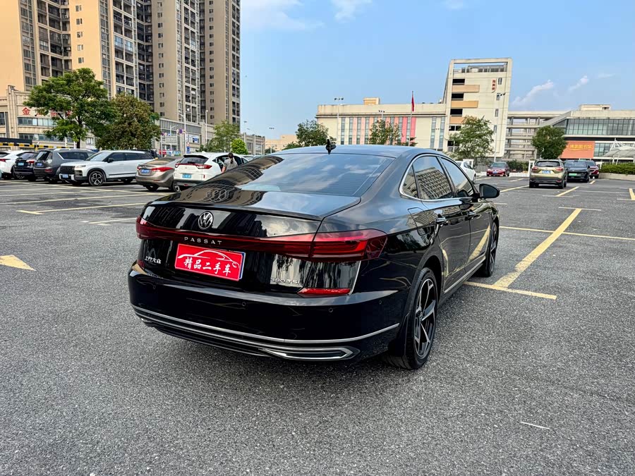 Passat 2025 380TSI Starry Dragon Edition - zdjęcie 5