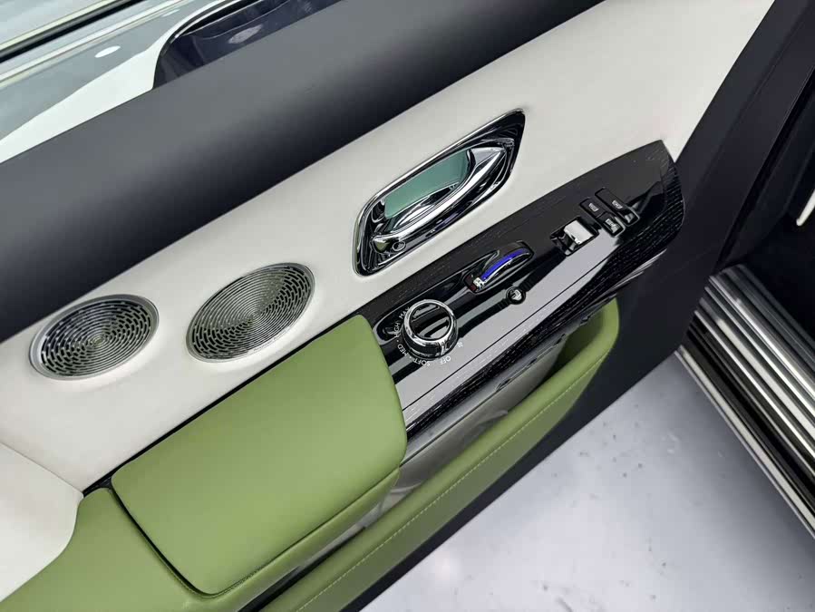 Phantom 2018 6.7T Long Wheelbase - zdjęcie 11