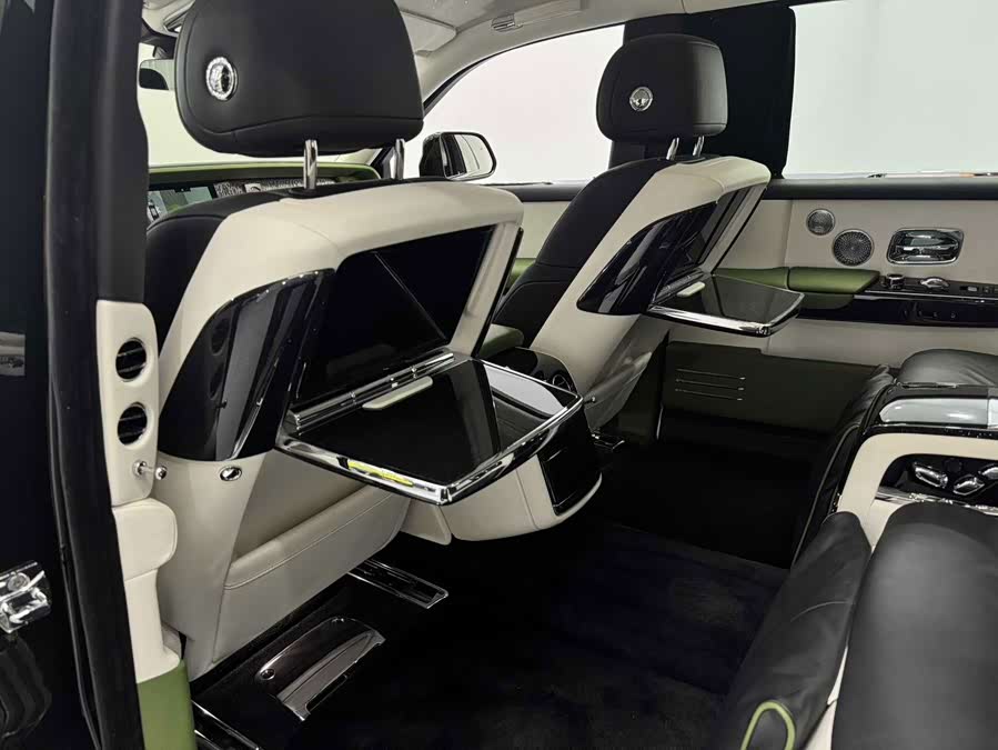 Phantom 2018 6.7T Long Wheelbase - zdjęcie 14