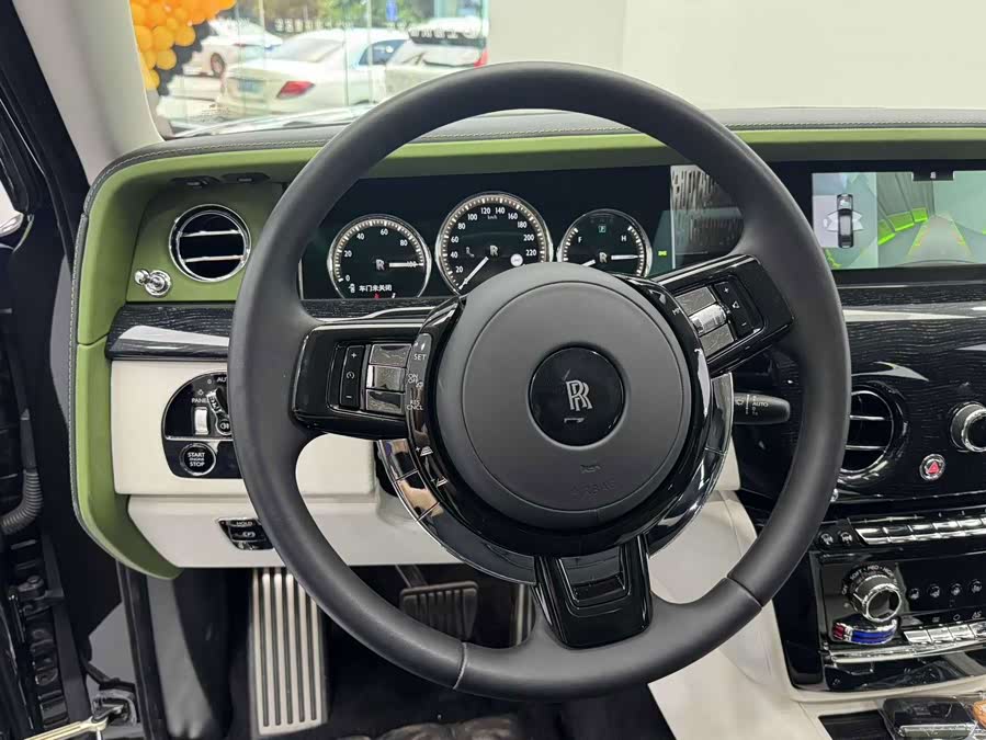Phantom 2018 6.7T Long Wheelbase - zdjęcie 17
