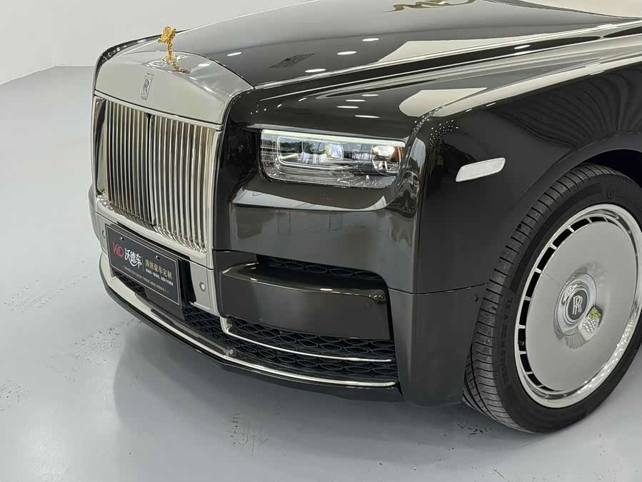 Phantom 2018 6.7T Long Wheelbase - zdjęcie 7
