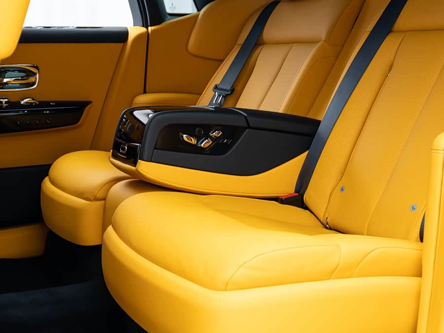 Phantom 2022 6.7T Standard Wheelbase - zdjęcie 17