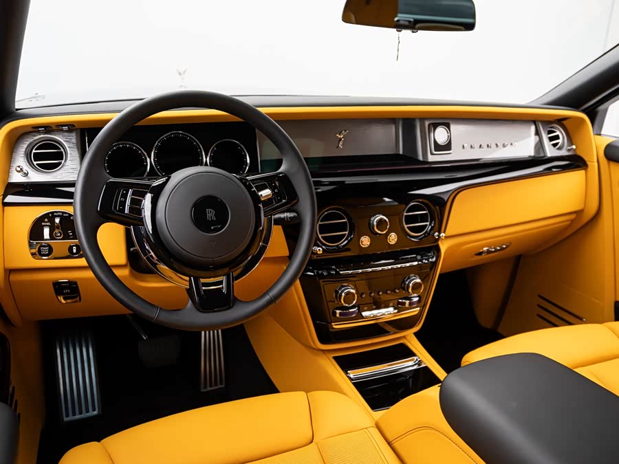 Phantom 2022 6.7T Standard Wheelbase - zdjęcie 7