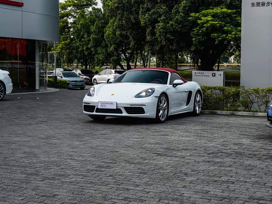Porsche 718 2022 Boxster 2.0T - zdjęcie 1