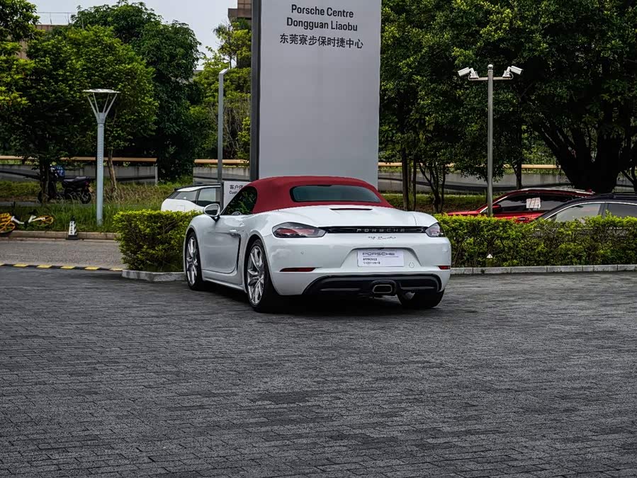 Porsche 718 2022 Boxster 2.0T - zdjęcie 14