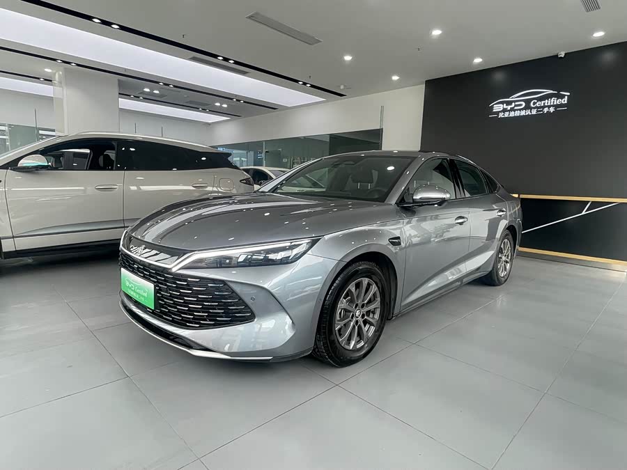 Qin L 2025 DM-i Smart Driving Edition 80KM Leading Model - zdjęcie 1
