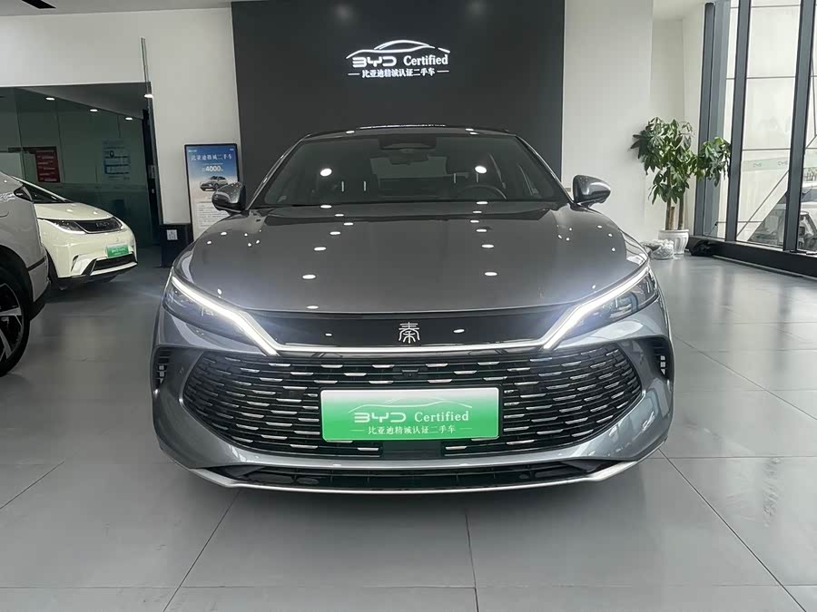 Qin L 2025 DM-i Smart Driving Edition 80KM Leading Model - zdjęcie 2