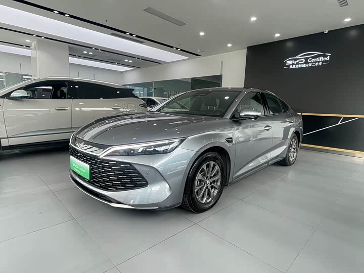 Qin L 2025 DM-i Smart Driving Edition 80KM Leading Model - zdjęcie 18