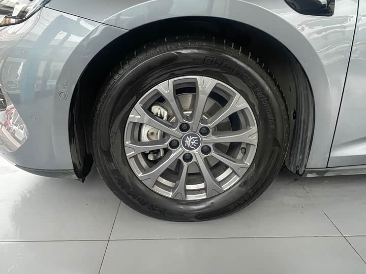 Qin L 2025 DM-i Smart Driving Edition 80KM Leading Model - zdjęcie 20