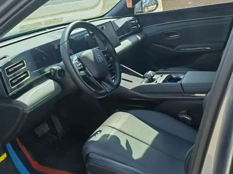 Qin L 2025 EV 470KM Leading - zdjęcie 6