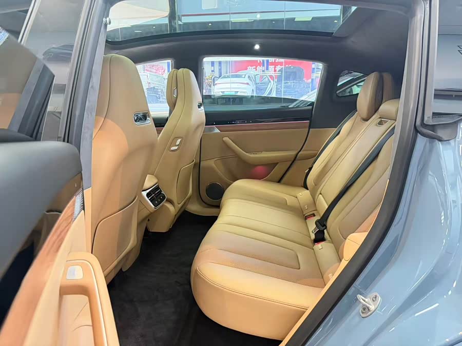 R7 2025 Range Extender 251km Max - zdjęcie 7