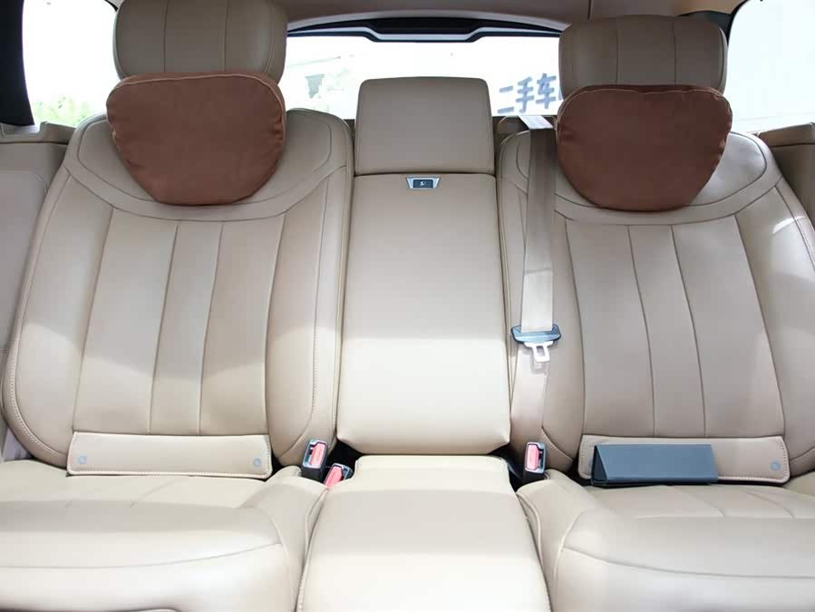 Range Rover 2024 3.0 L6 400PS Exemplary Long Version - zdjęcie 14