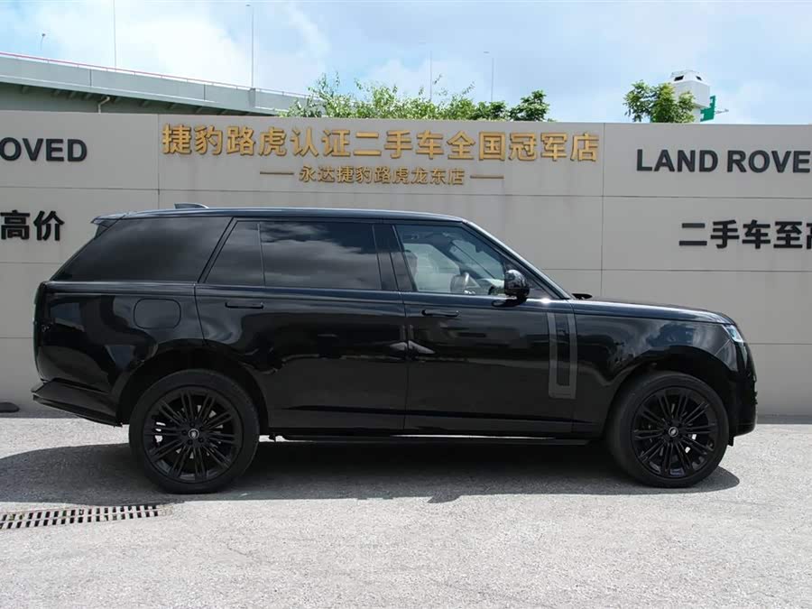 Range Rover 2024 3.0 L6 400PS Exemplary Long Version - zdjęcie 9