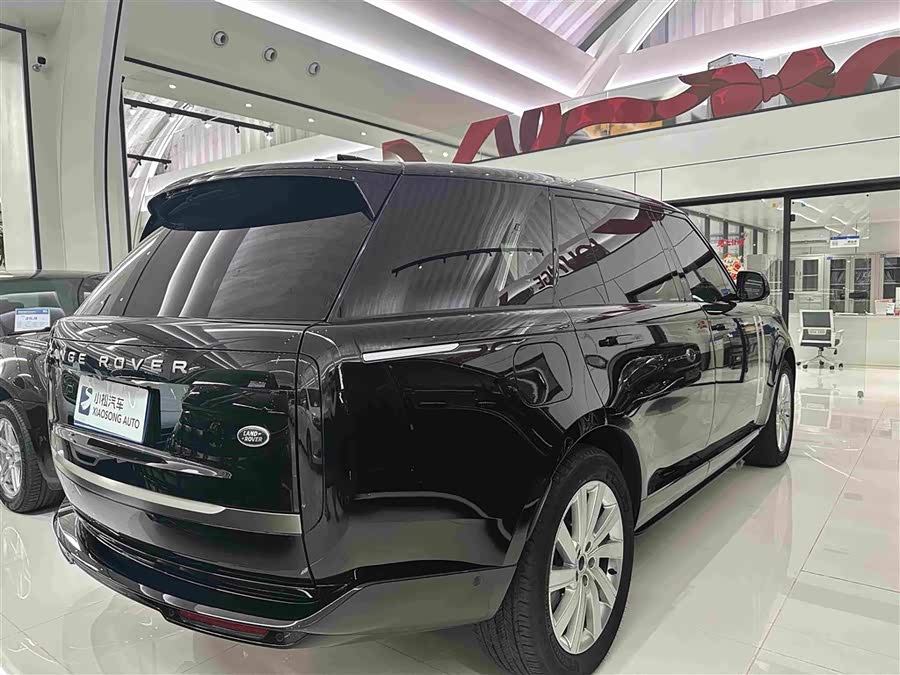 Range Rover 2024 3.0 L6 400PS Long Wheelbase Seven-Seater - zdjęcie 14