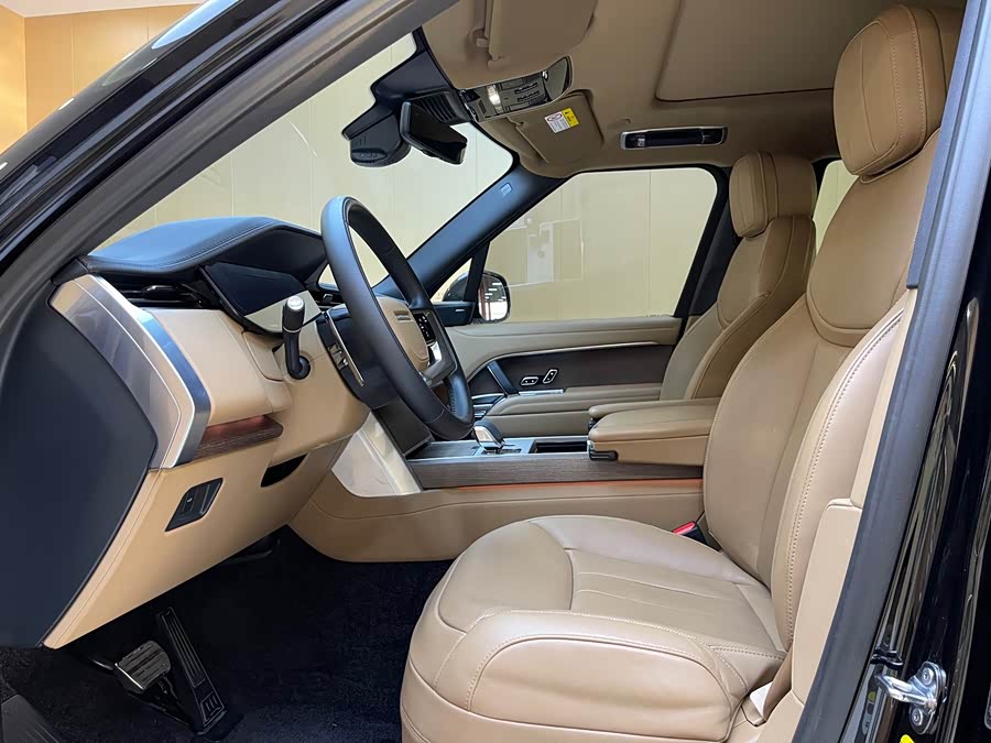 Range Rover 2024 3.0 L6 400PS Long Wheelbase Seven-Seater - zdjęcie 4