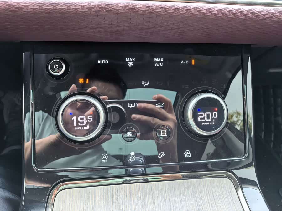 Range Rover Evoque 2022 2.0T R-Dynamic Luxury - zdjęcie 18