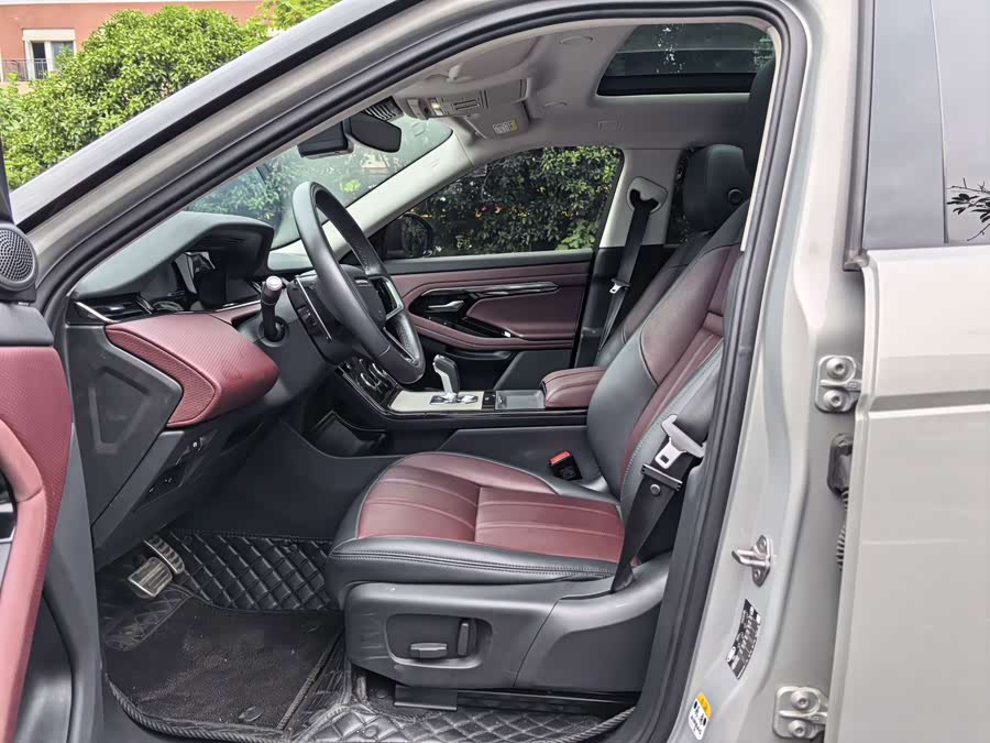 Range Rover Evoque 2022 2.0T R-Dynamic Luxury - zdjęcie 4