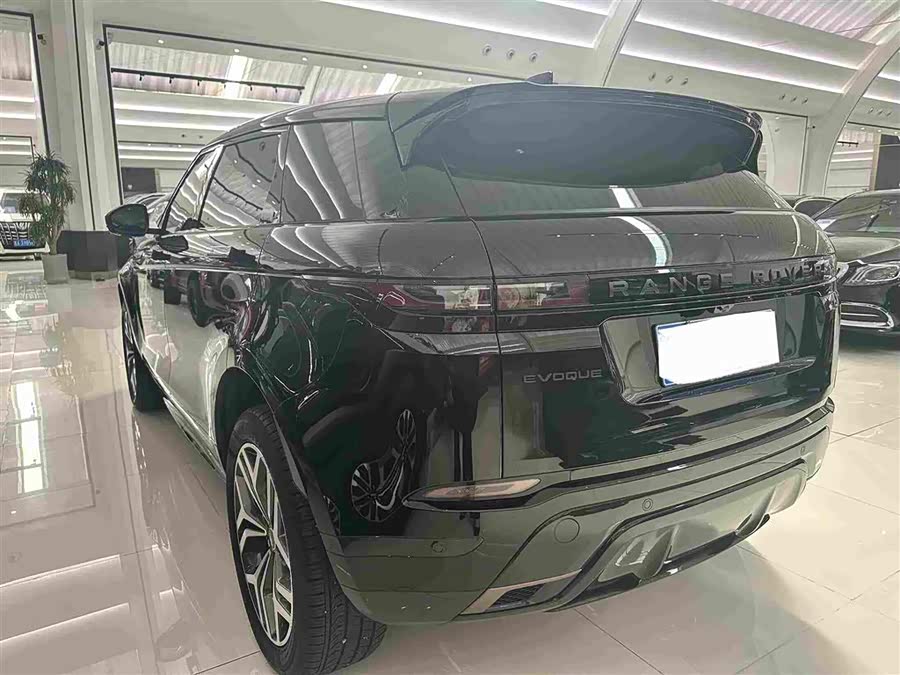 Range Rover Evoque 2026 Range Rover Evoque L SE - zdjęcie 18
