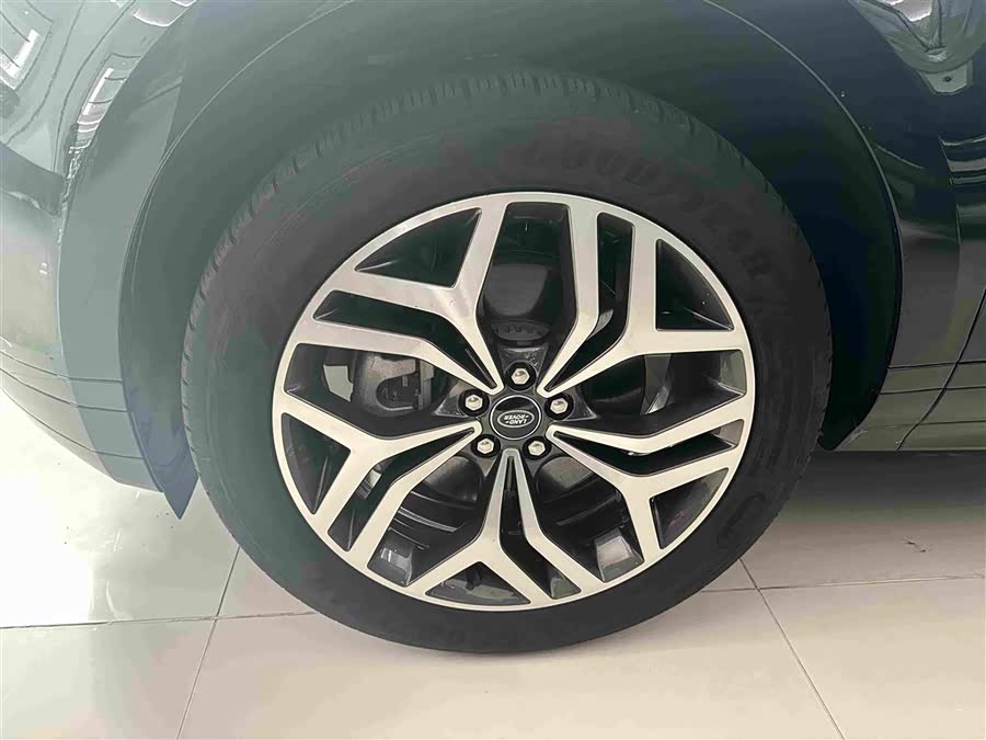 Range Rover Evoque 2026 Range Rover Evoque L SE - zdjęcie 4