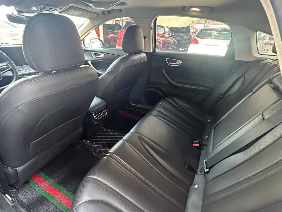 Roewe D7 2023 DMH 125km Super - zdjęcie 11