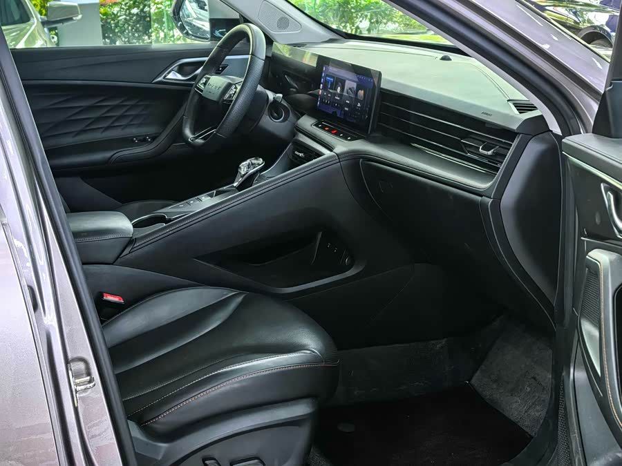Roewe RX5 New Energy 2023 eRX5 Super Hybrid Superior - zdjęcie 12
