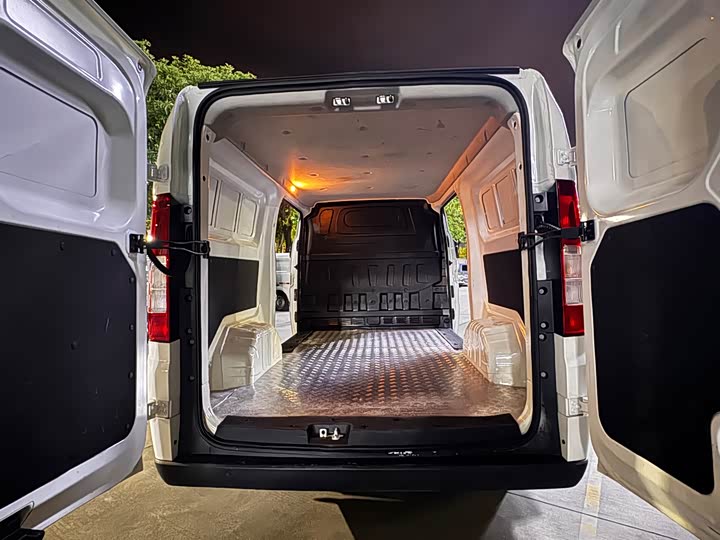 Ruiqi New Energy EC75 2023 Pioneer II 41.86kWh - zdjęcie 18